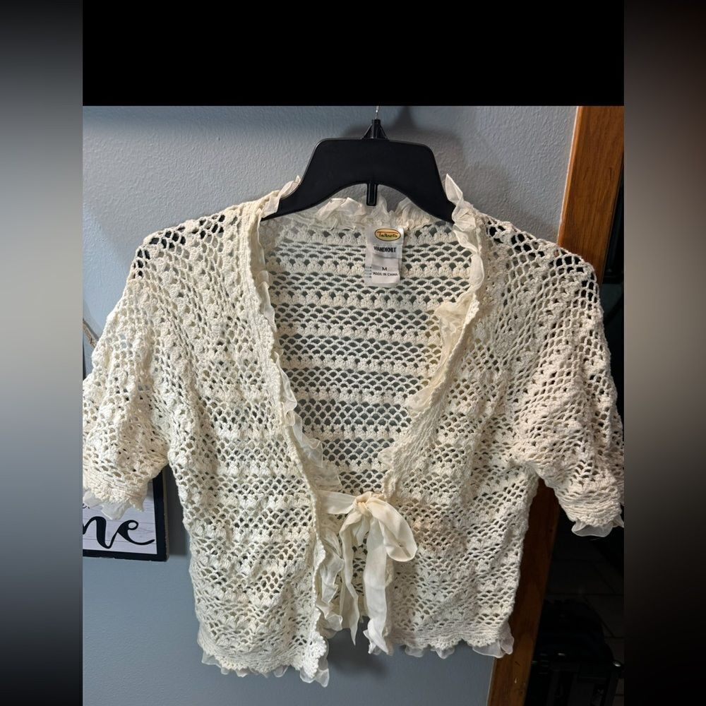 Talbots Handknit Tie Front Crop Short Sleeve Sweater Size Medium Cream White